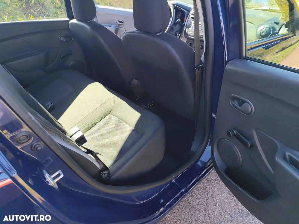 Dacia Sandero - 8