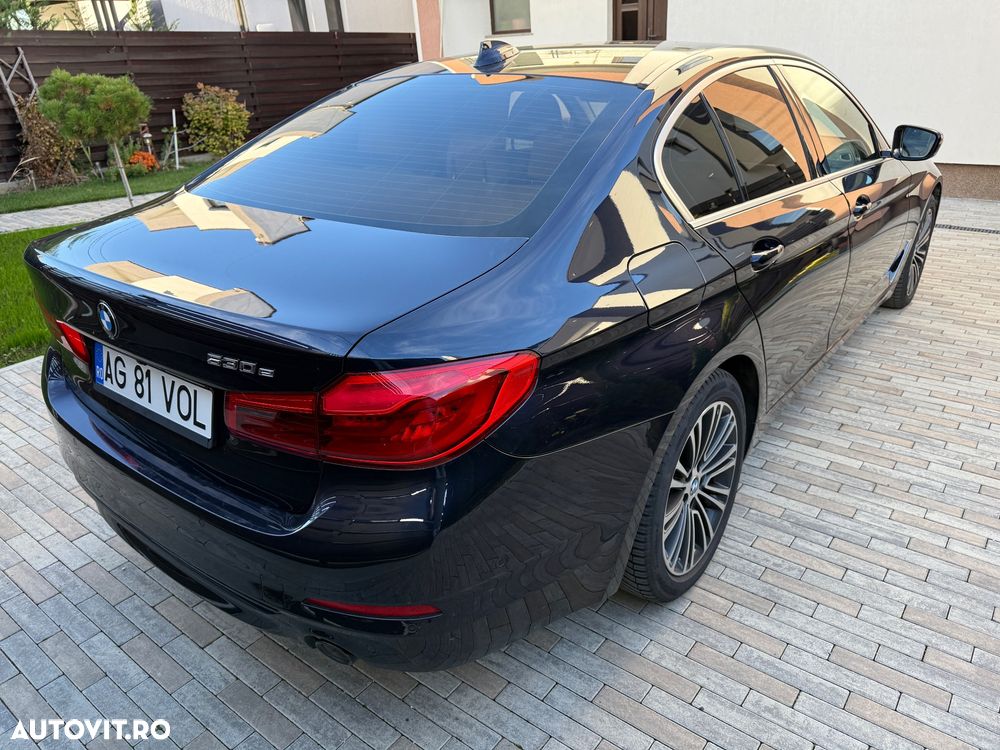 BMW Seria 5 530e iPerformance Aut. Sport Line - 7