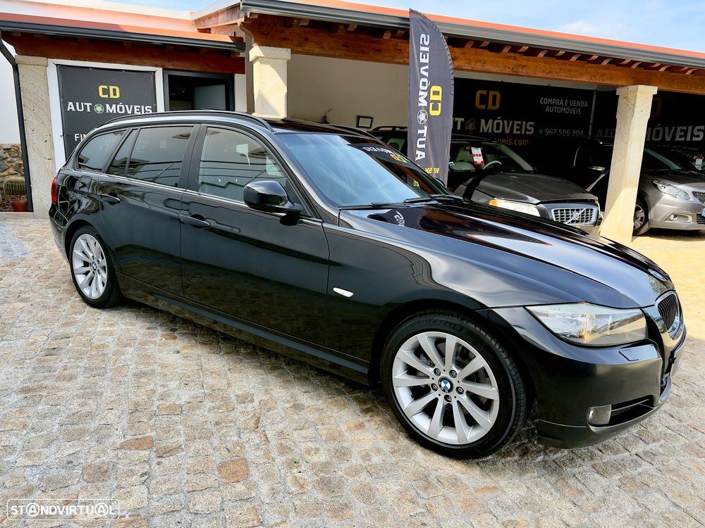 BMW 320 d Navigation Sport - 29
