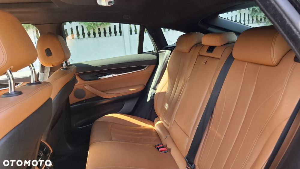 BMW X6 35i xDrive - 22