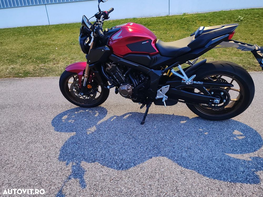 Honda CB 650R - 6