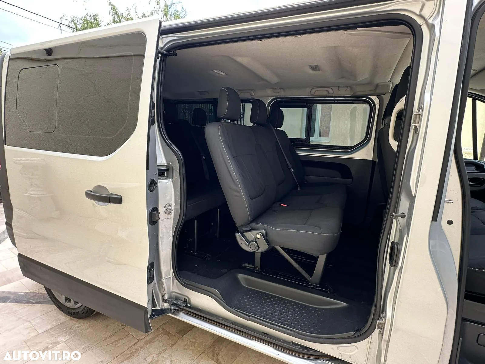 Renault Trafic - 11