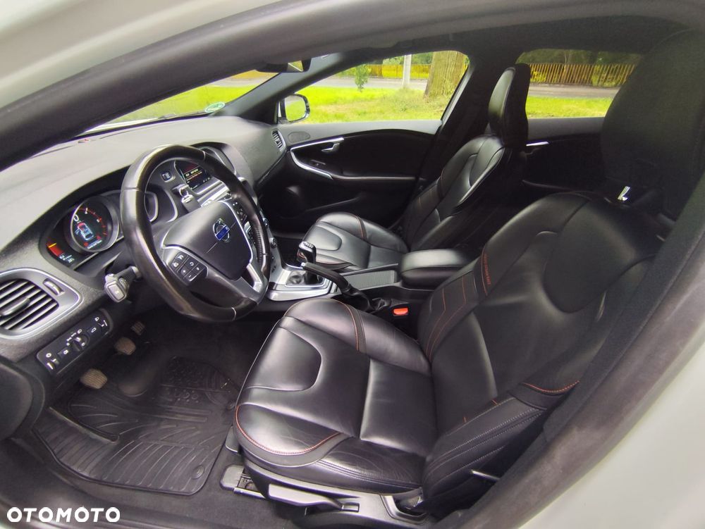 Volvo V40 Cross Country D3 You - 11