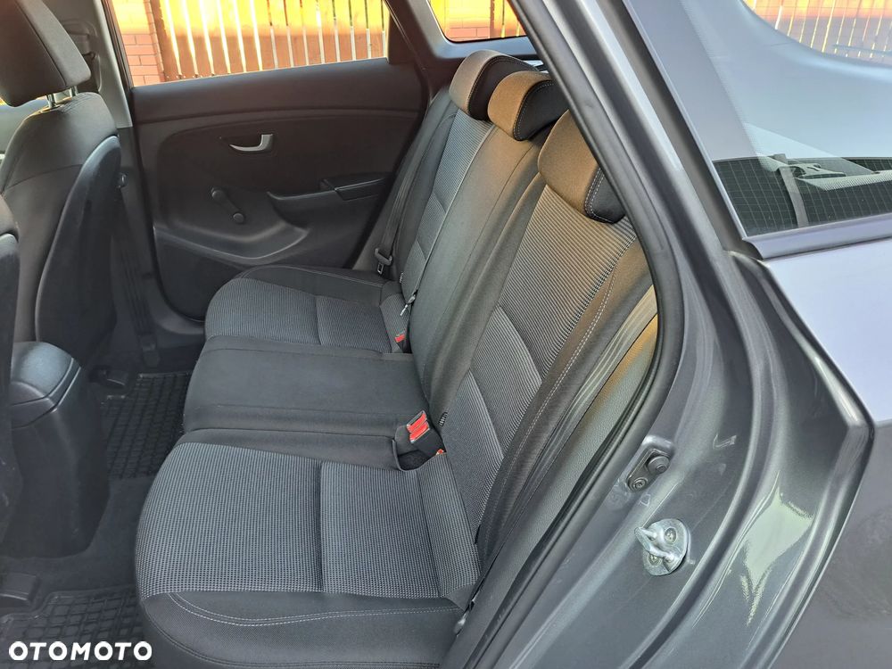 Hyundai i30 1.6 CRDi Classic + - 11