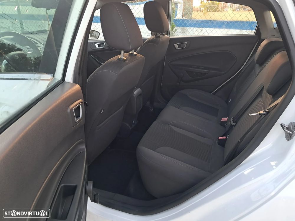 Ford Fiesta 1.5 TDCi Titanium - 11