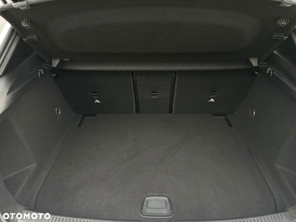 Mercedes-Benz Klasa A 180 AMG Line 7G-DCT - 29