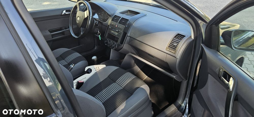 Volkswagen Polo - 7