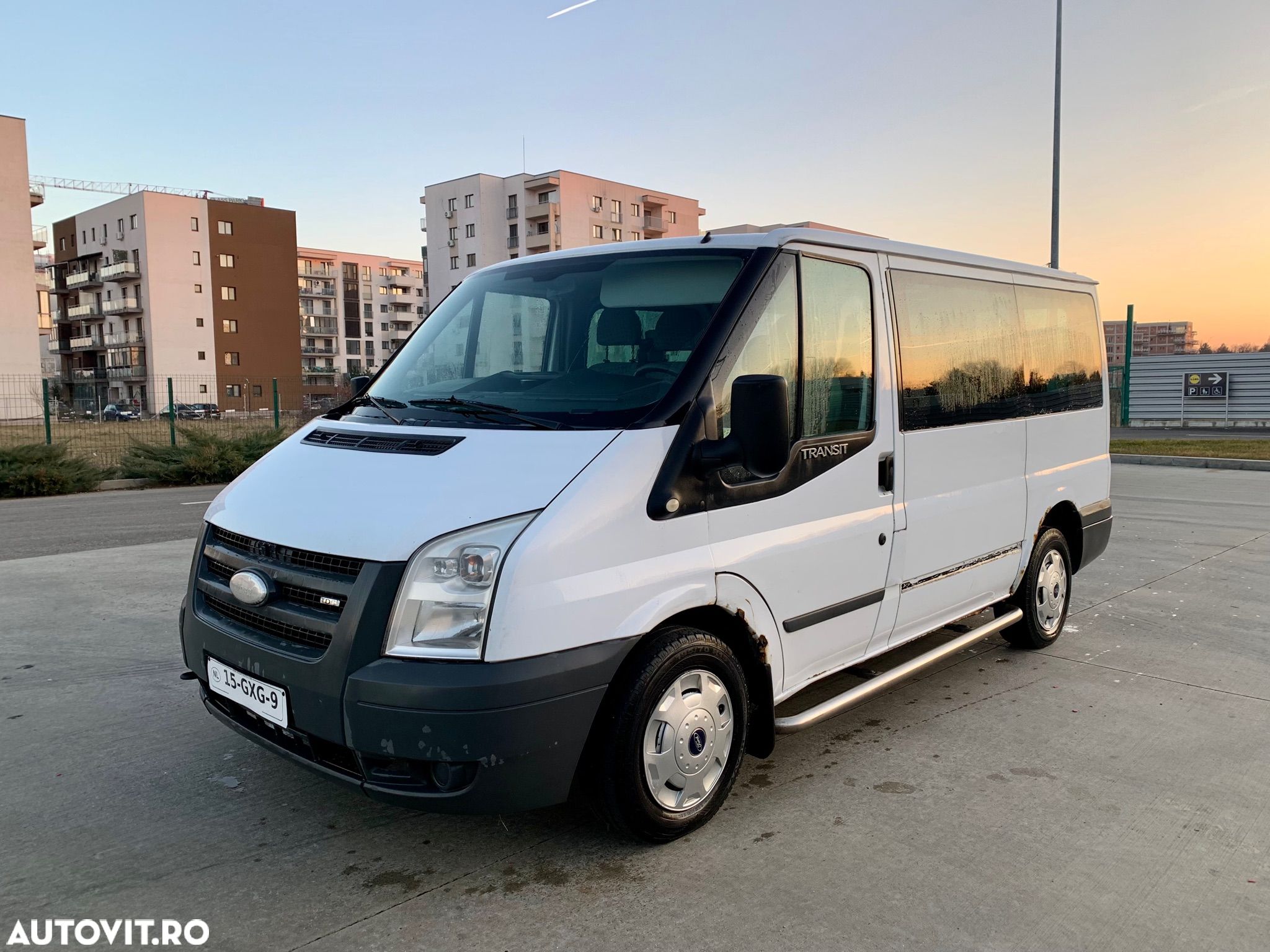 Ford TRANZIT - 1