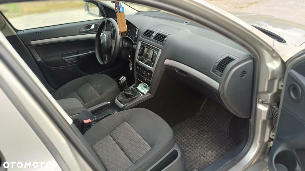 Skoda Octavia 1.6 TDI Ambition - 6