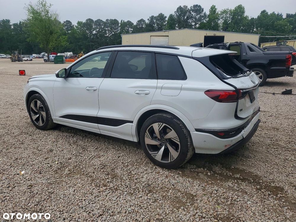 Audi Q6 e-tron Quattro - 3