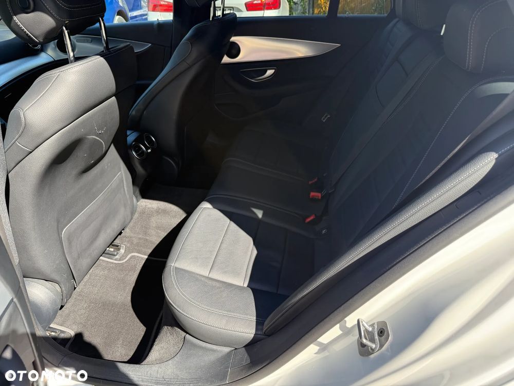 Mercedes-Benz Klasa E 220 d 4-Matic Business Edition 9G-TRONIC - 17