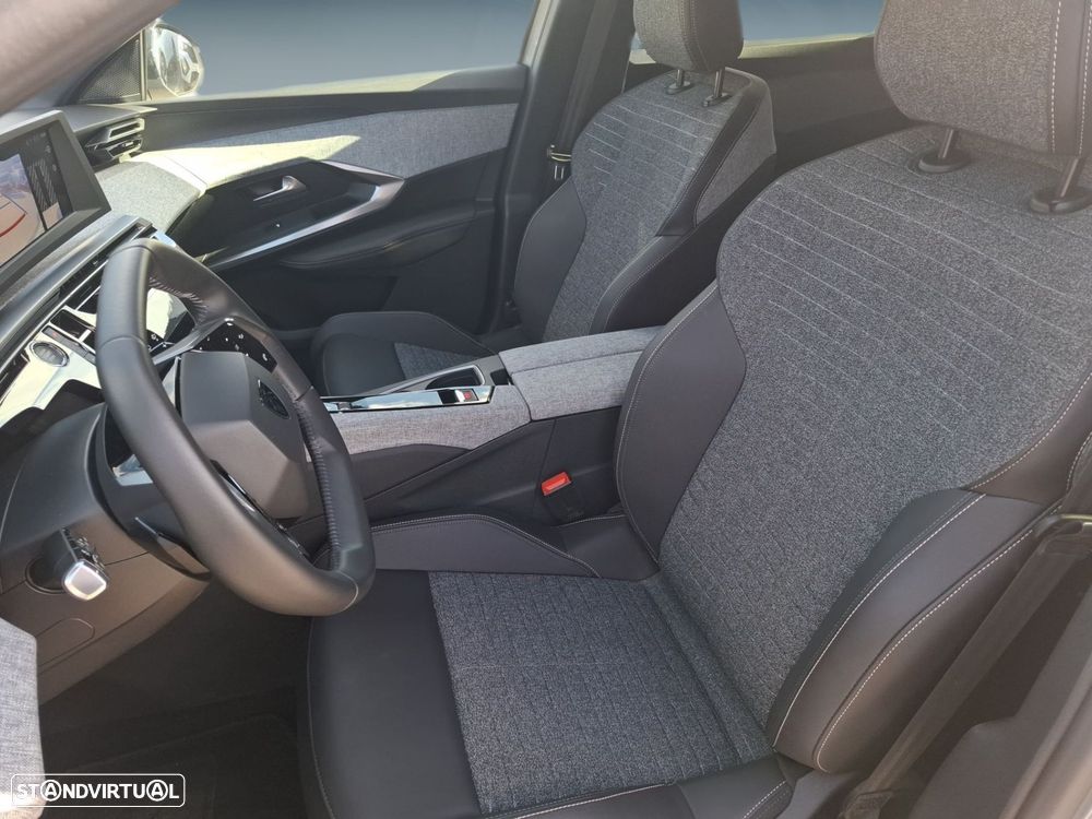 Peugeot 5008 1.2 Hybrid Allure e-DCS6 - 11