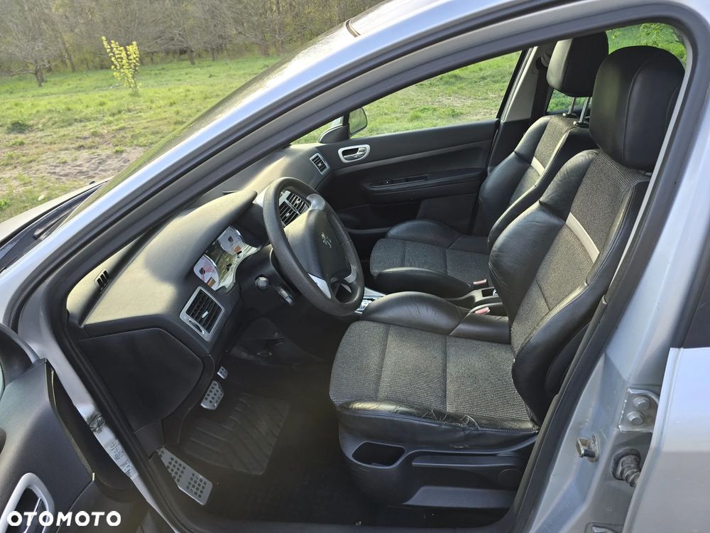 Peugeot 307 2.0 Premium - 21