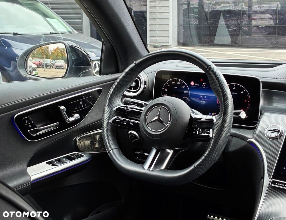 Mercedes-Benz GLC - 18