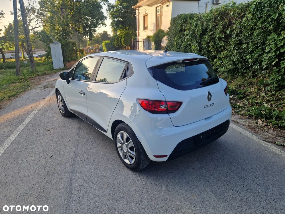 Renault Clio 0.9 TCe Alize - 10