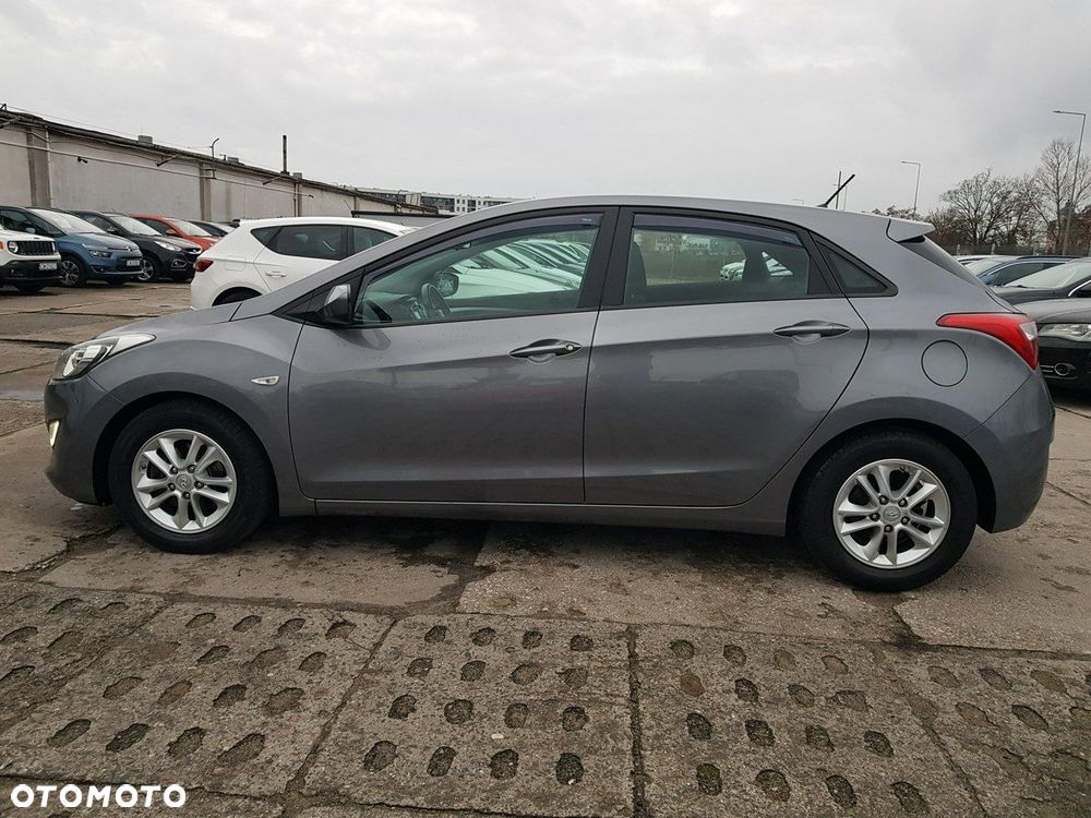Hyundai i30 1.4 Classic + - 8