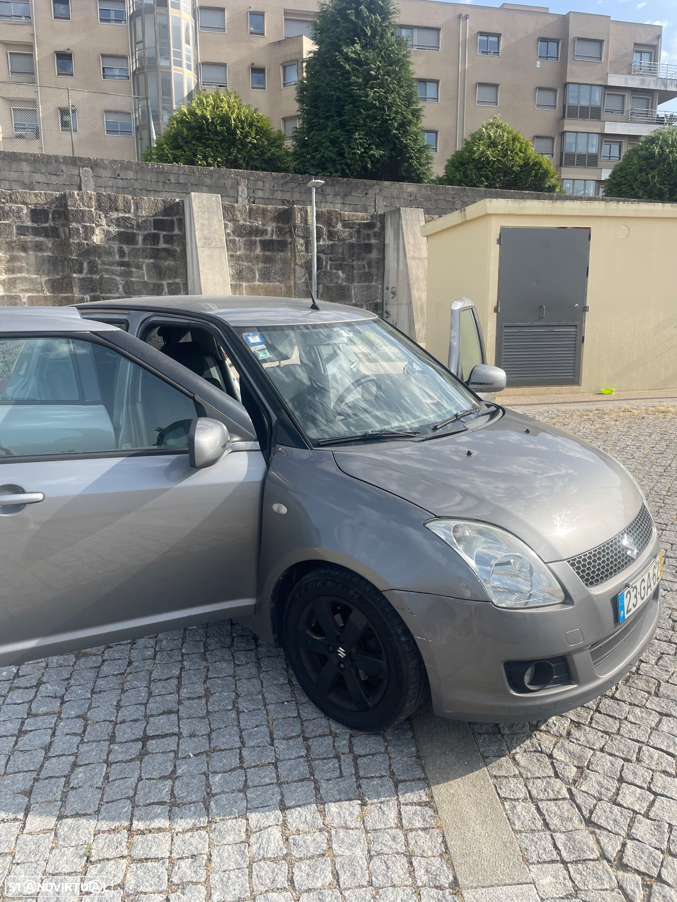 Suzuki Swift 1.3 DDiS GL - 3