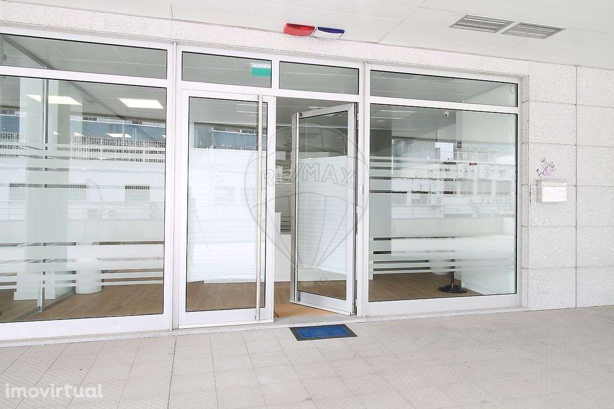 Escritório  para arrendamento - Grande imagem: 2/10