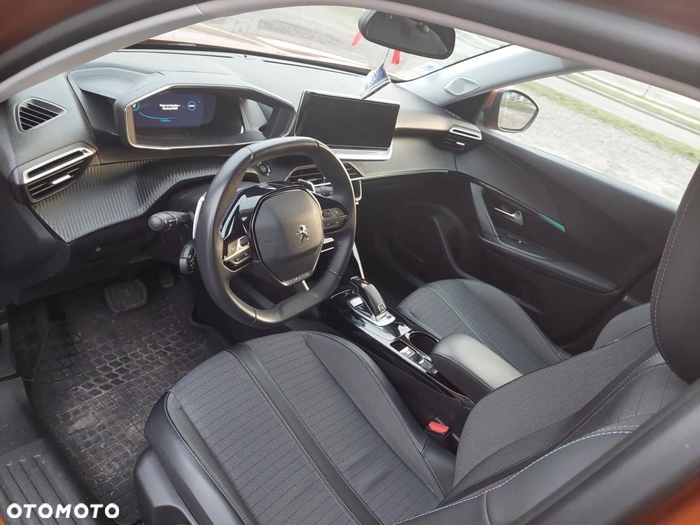 Peugeot 2008 1.5 BlueHDi Allure Pack S&S EAT8 - 11