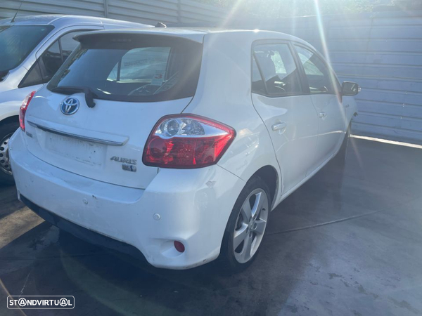 TOYOTA AURIS 1.8 HSD HYBRID DE 2011 PARA PEÇAS