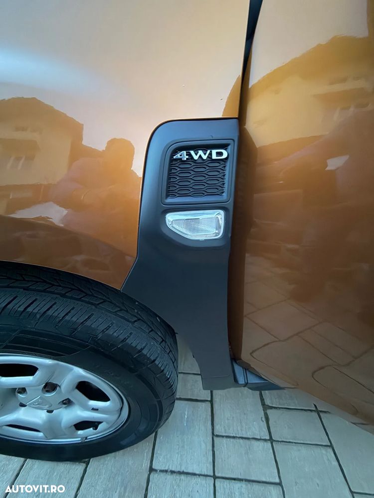 Dacia Duster 1.5 Blue dCi 4WD Essential - 12