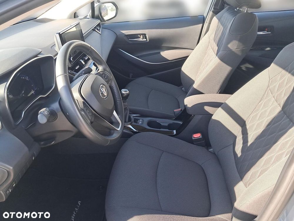 Toyota Corolla - 8