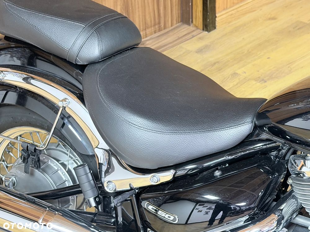 Suzuki Boulevard - 16