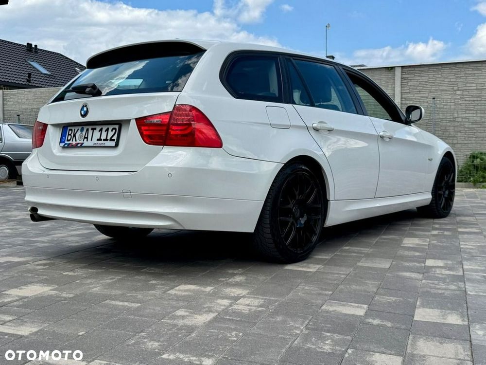 BMW Seria 3 - 12