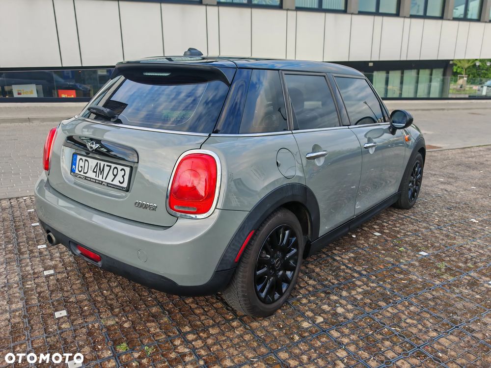 MINI Cooper Standard - 3