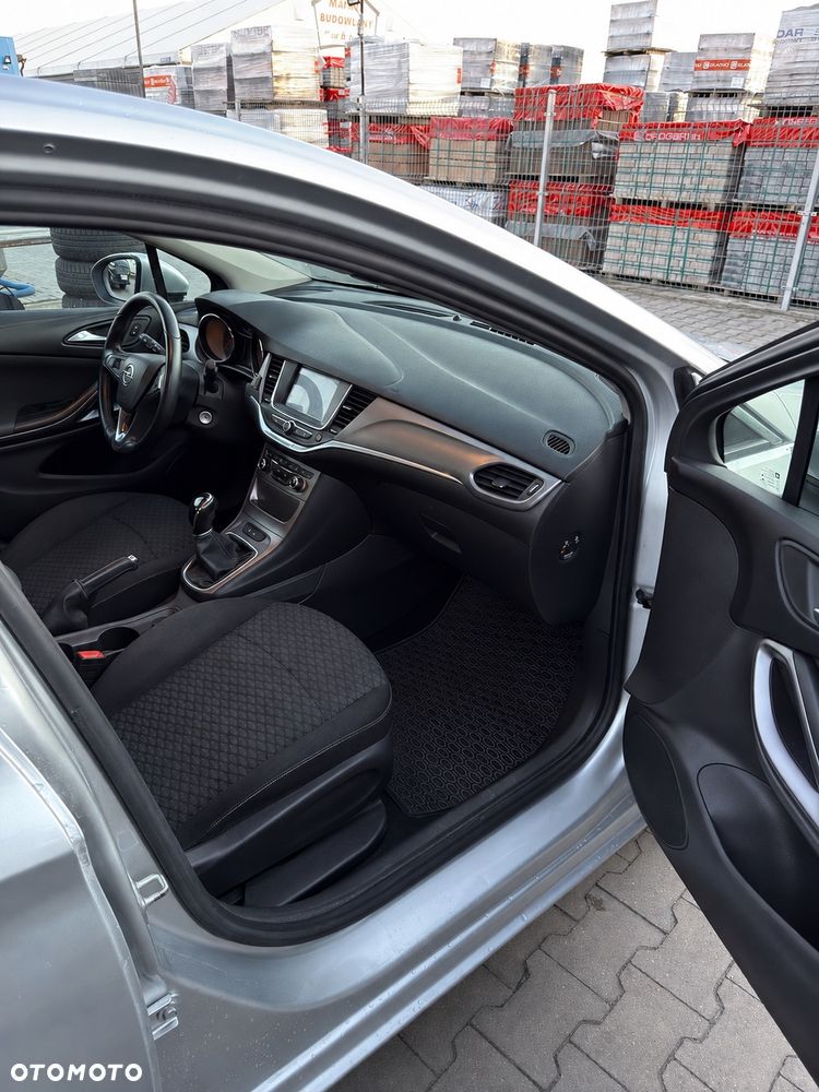 Opel Astra 1.4 T Enjoy - 18