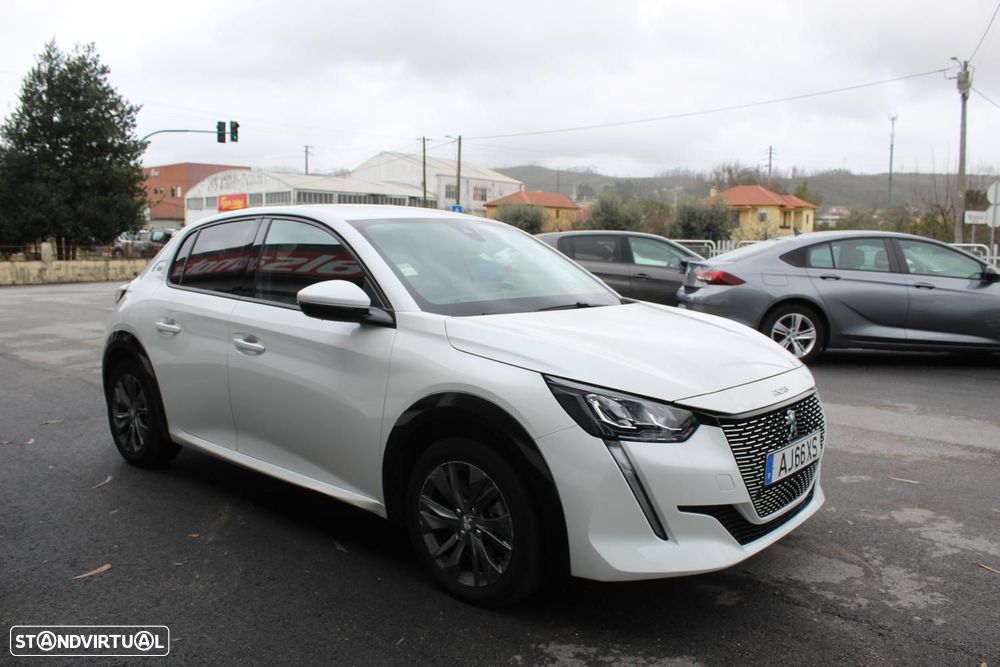 Peugeot e-208 50 kWh Allure - 10