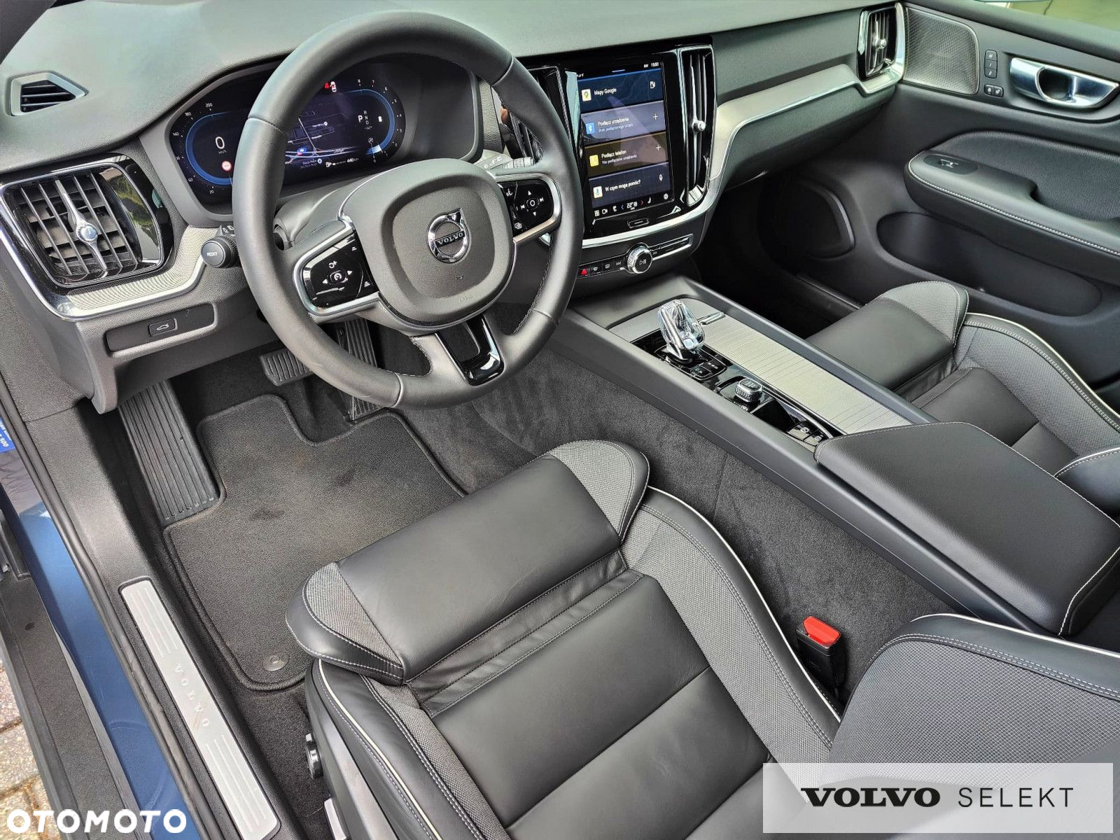 Volvo V60 Cross Country - 14