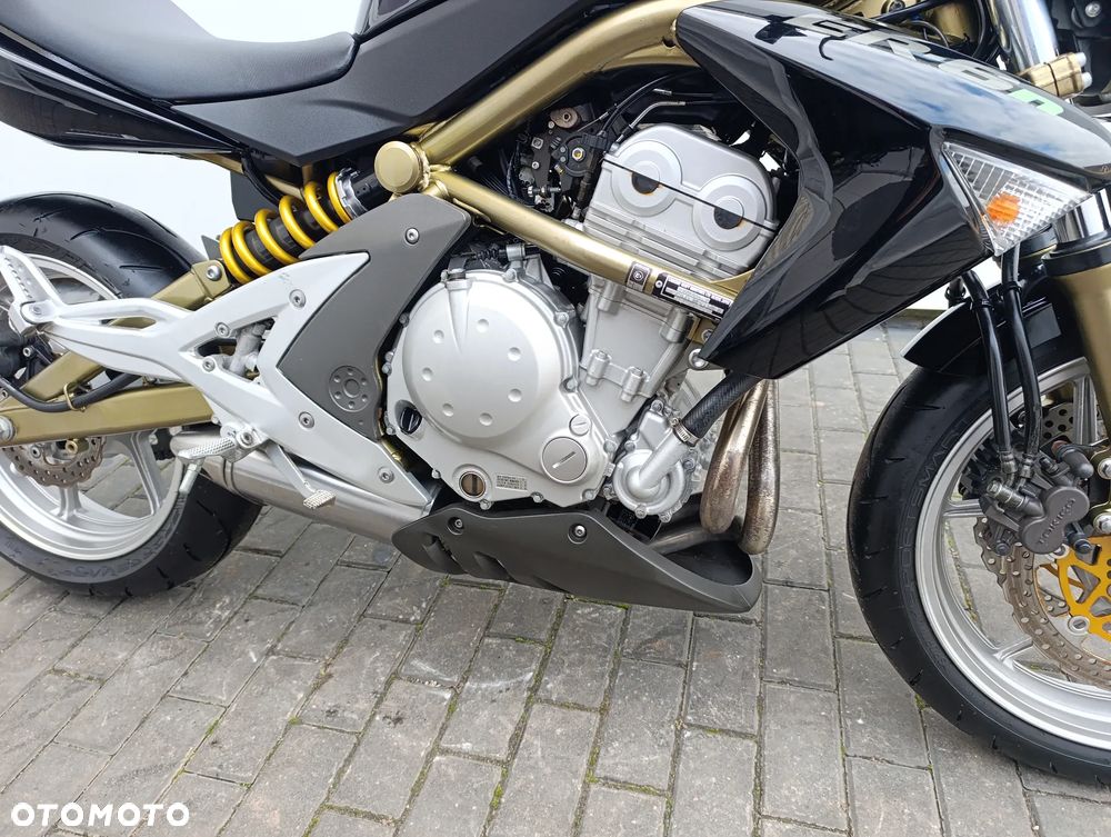 Kawasaki ER - 26