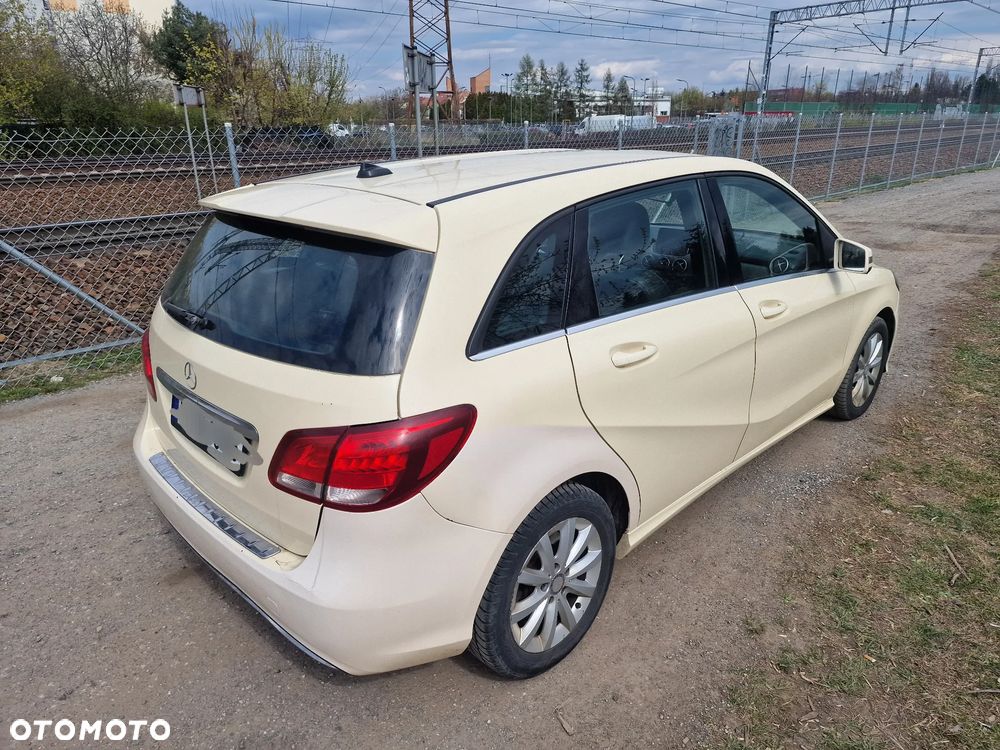 Mercedes-Benz Klasa B 180 d 7G-DCT Edition - 4