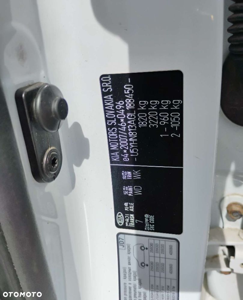 Kia Ceed - 24