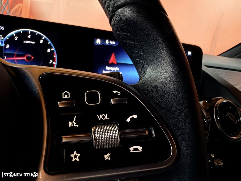 Mercedes-Benz GLA 180 7G-DCT Edition Progressive Line - 16