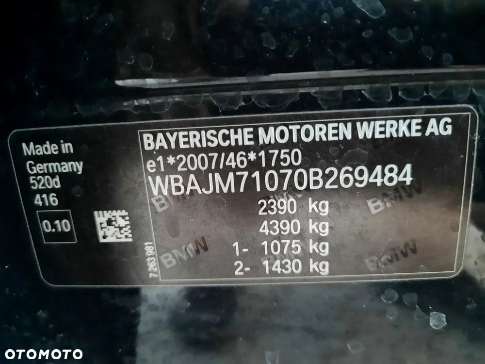BMW Seria 5 520d Touring - 40