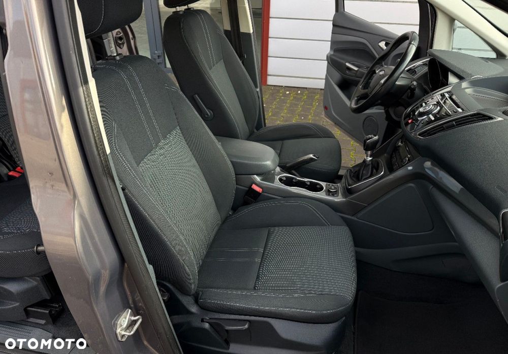 Ford Grand C-MAX - 14