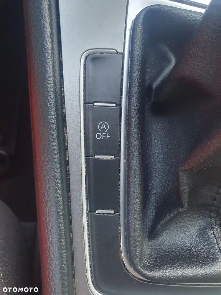 Volkswagen Golf 1.6 TDI BMT Comfortline - 30