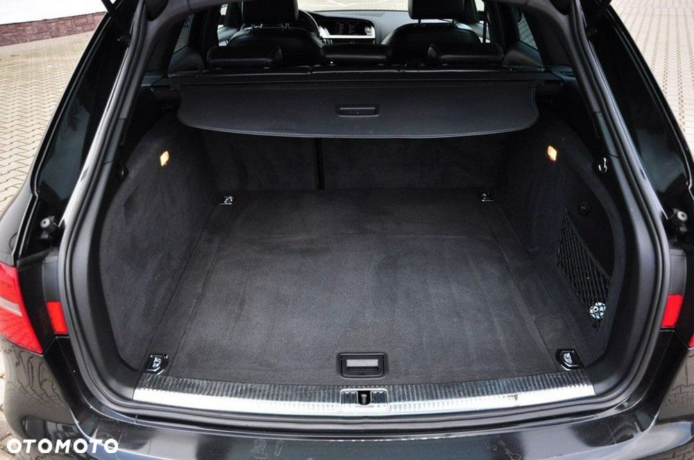 Audi A4 Avant 3.0 TDI DPF multitronic S line Sportpaket - 28