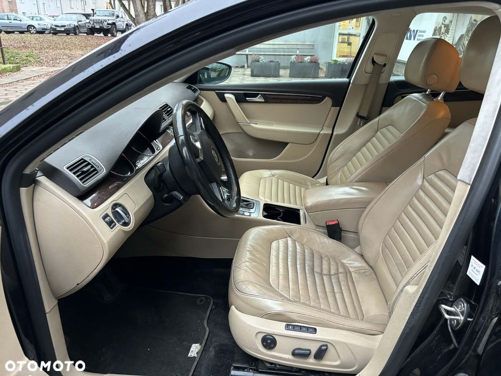 Volkswagen Passat 2.0 TSI Highline DSG - 7