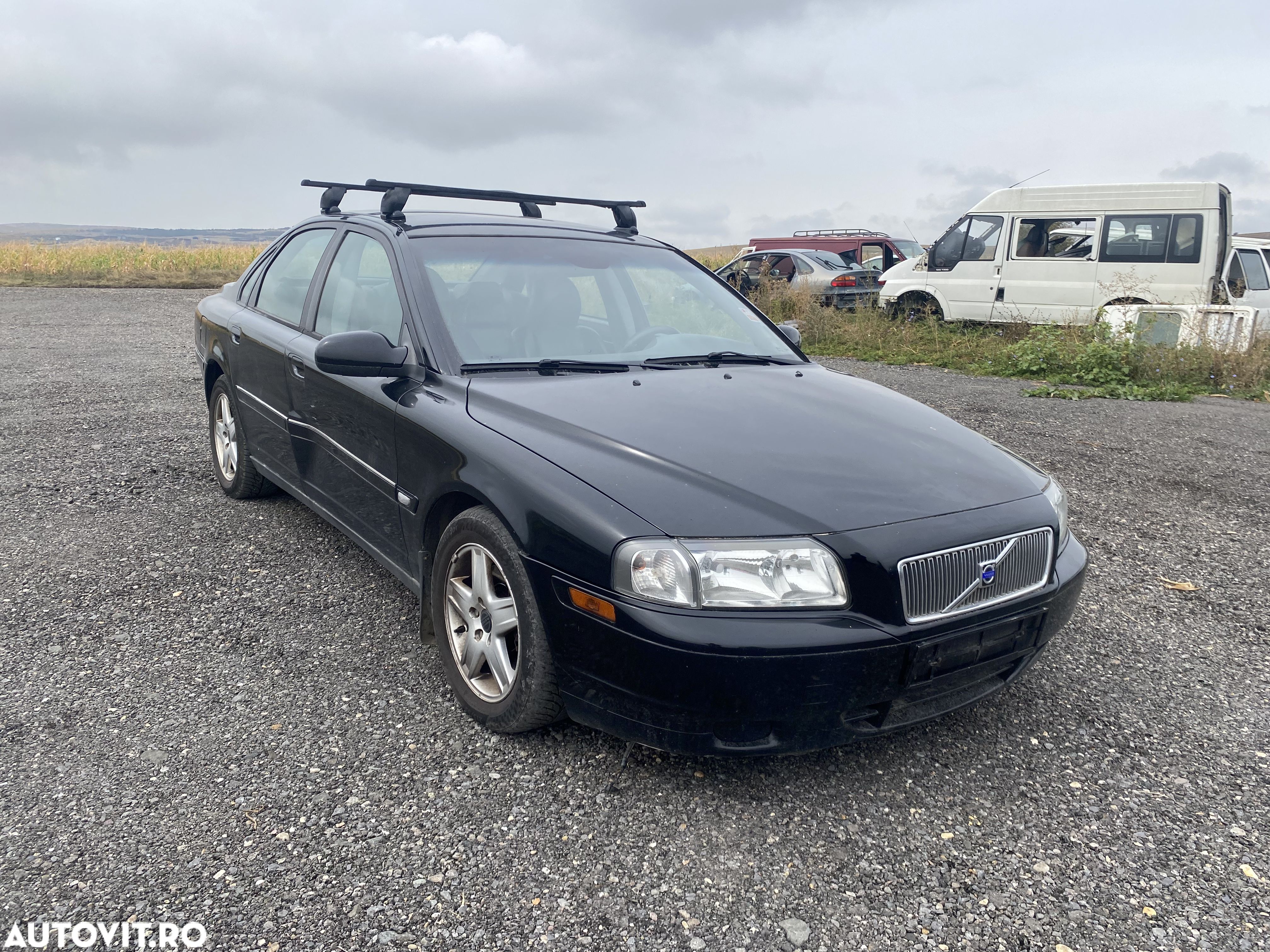 Dezmembrez piese Volvo S80 - 1