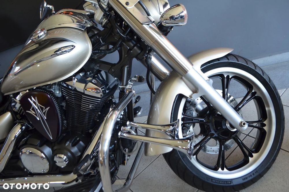 Yamaha XVS - 11