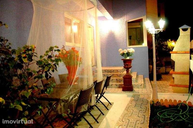 Moradia em Lavra a 500 metros do mar - Grande imagem: 2/12