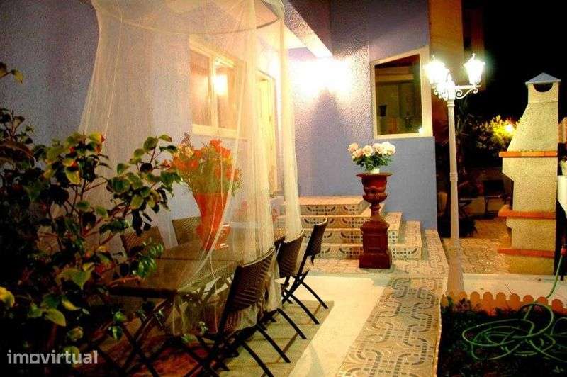 Moradia em Lavra a 500 metros do mar - Grande imagem: 2/12