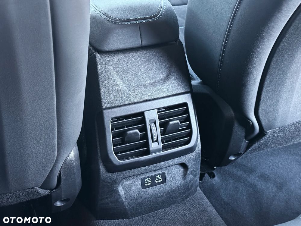 BMW Seria 1 M135 xDrive - 32