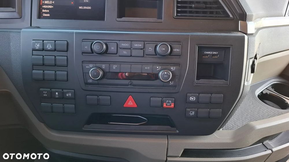 MAN TGX 18.510 / ADR FL / HYDRAULIKA / KOMPRESOR / SALON PL - 31