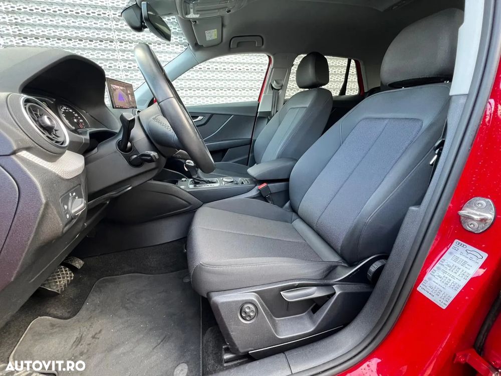 Audi Q2 35 TDI S tronic design - 12