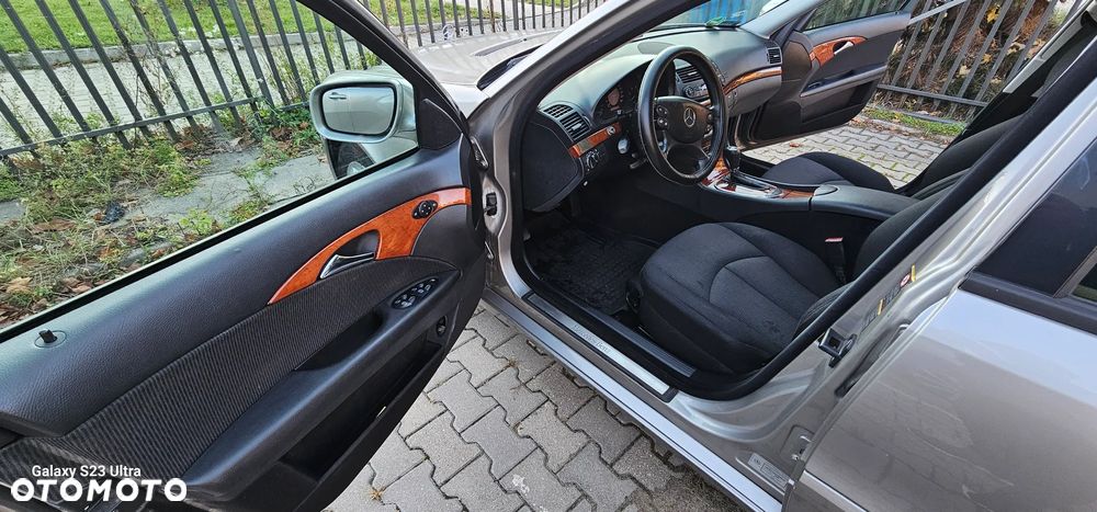 Mercedes-Benz Klasa E - 17