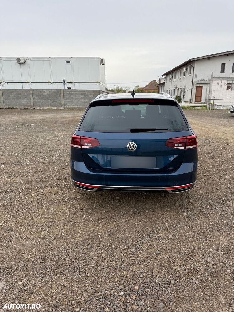 Volkswagen Passat 2.0 TDI DSG Highline - 12